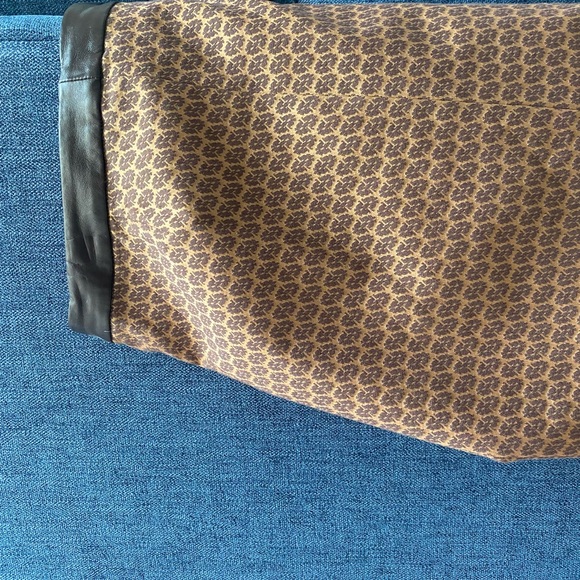 Caramelo from spain skirt with 100%leather band - Picture 3 of 8